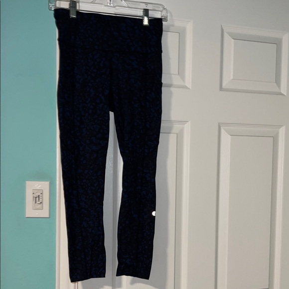 lululemon athletica Kids Dark Patterned Leggings - Picture 1 of 3